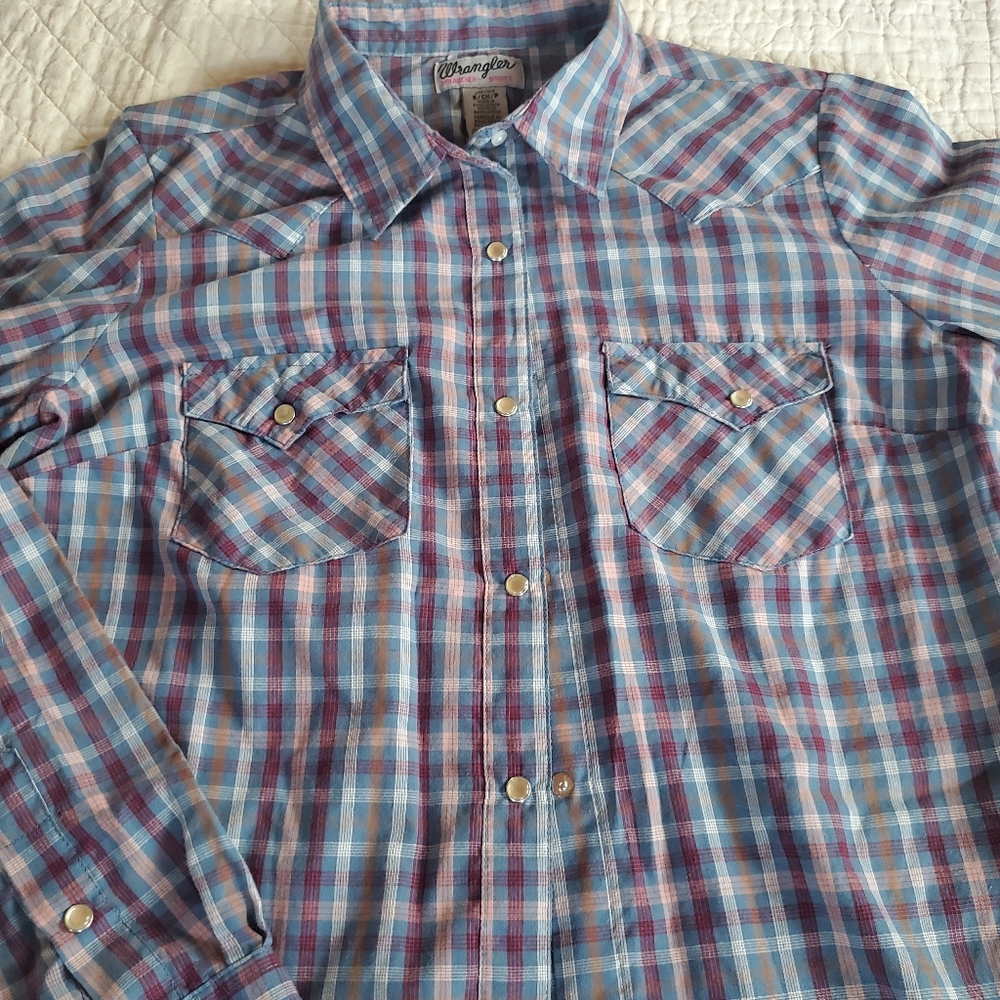 Wrangler Plaid Pearl-snap Shirt - Picture 5 of 8